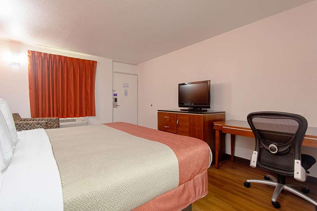 Motel 6-Alma, Ar L-40 Bilik gambar