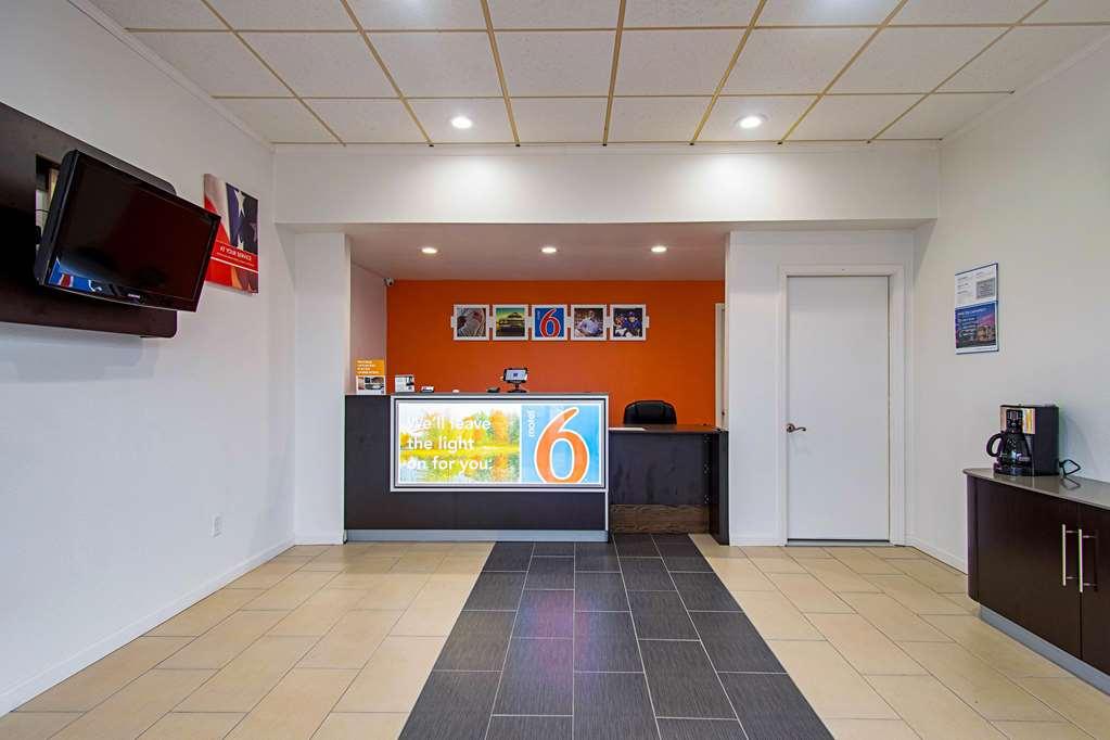 Motel 6-Alma, Ar L-40 Dalaman gambar