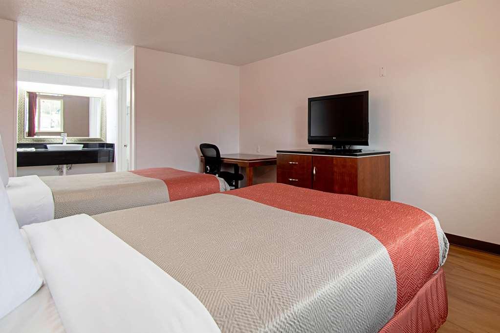 Motel 6-Alma, Ar L-40 Bilik gambar