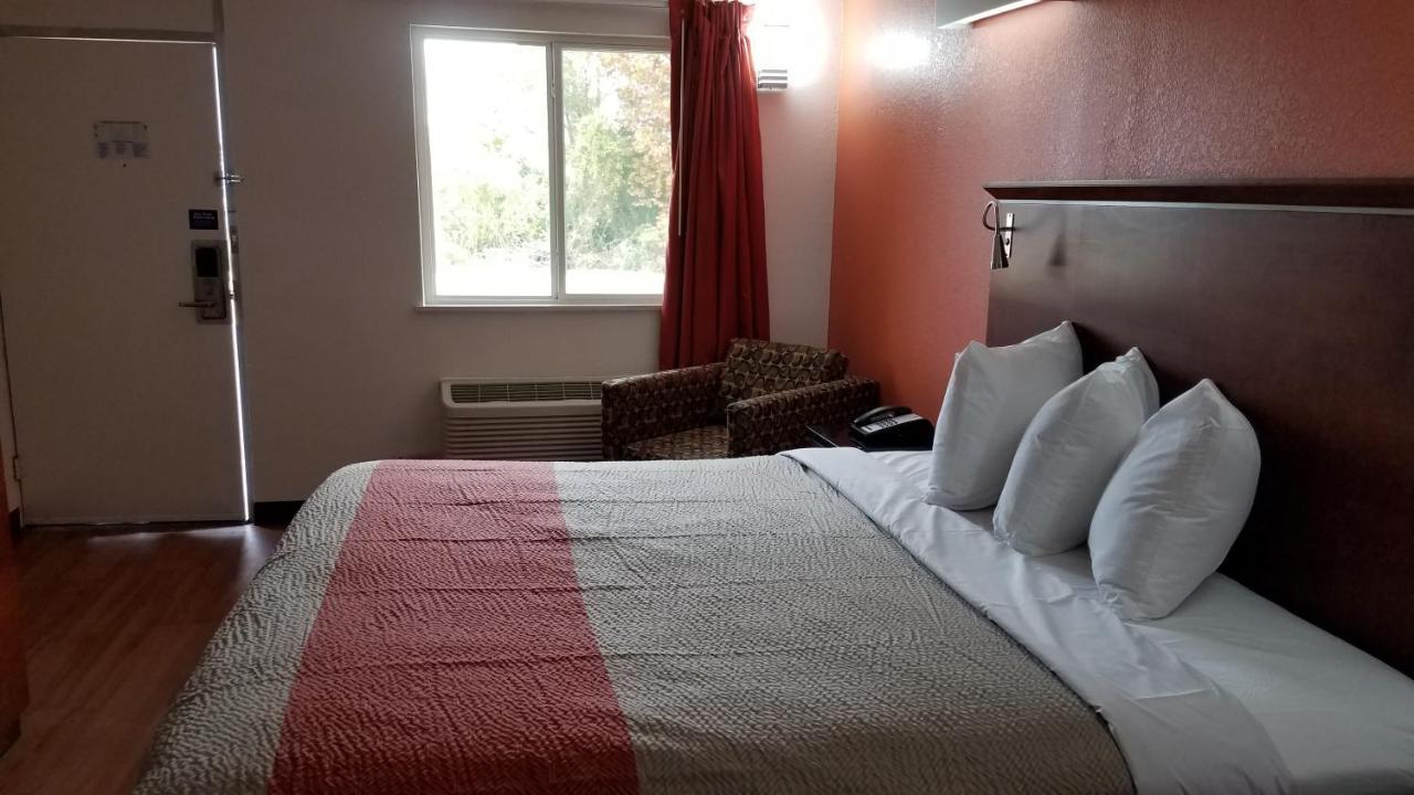 Motel 6-Alma, Ar L-40 Luaran gambar