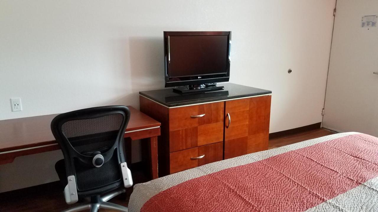 Motel 6-Alma, Ar L-40 Luaran gambar