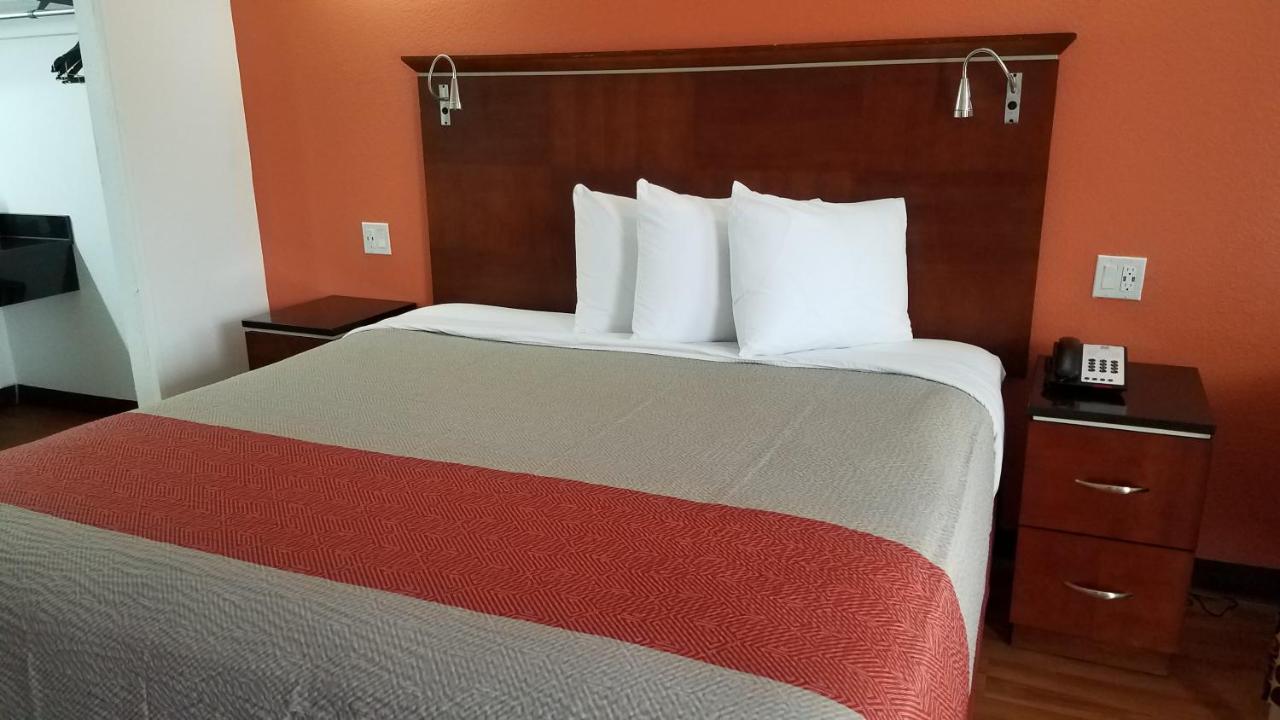 Motel 6-Alma, Ar L-40 Luaran gambar