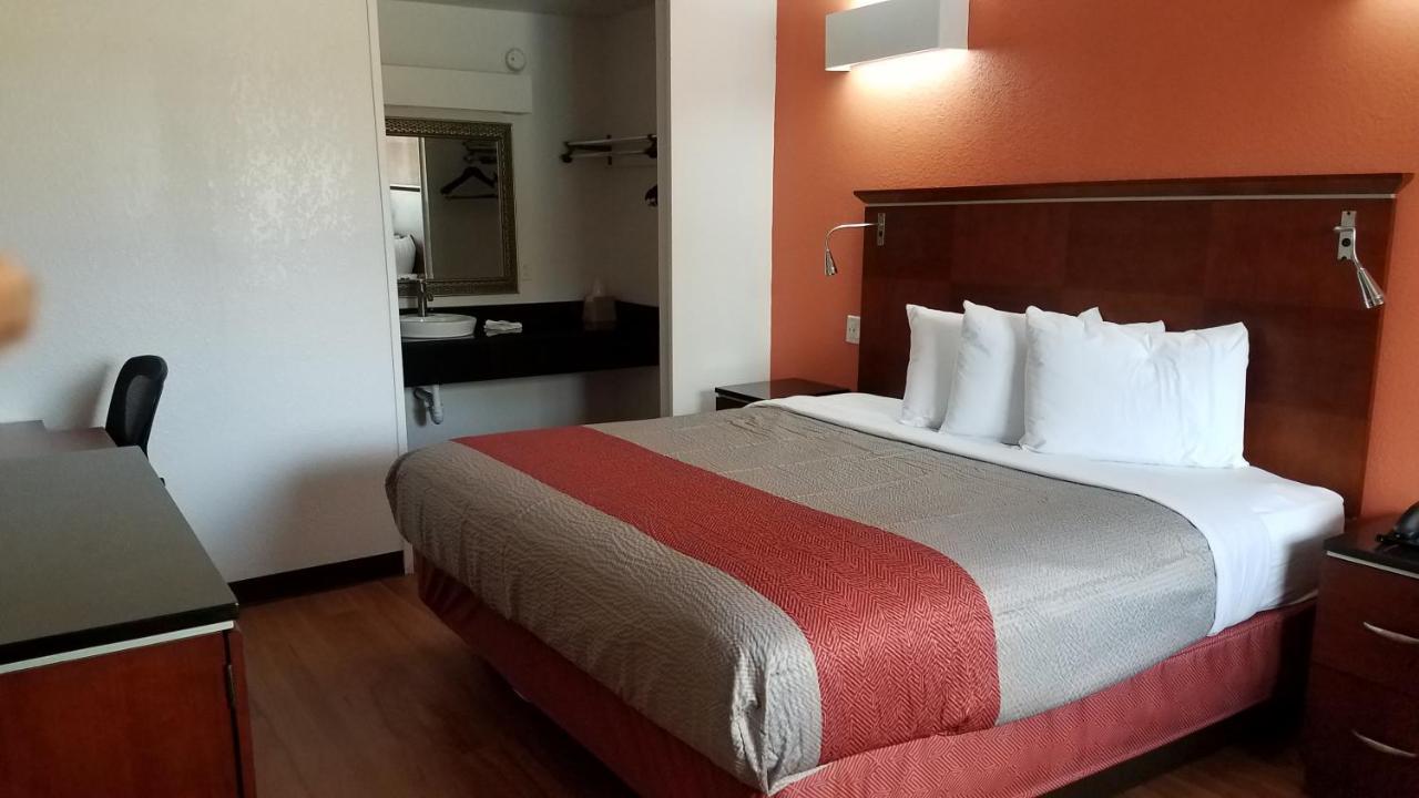Motel 6-Alma, Ar L-40 Luaran gambar